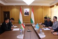 Таджикистан и Казахстан примут дополнительные меры по увеличению товарооборота