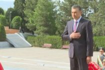 Премьер-министр Республики Таджикистан Кохир Расулзода возложил венок к «Вечному огню» в честь 79-летия Дня Победы