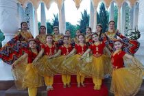 Сегодня Международный день защиты детей. Национальные танцы развивают и обогащают жизнь современных детей Таджикистана