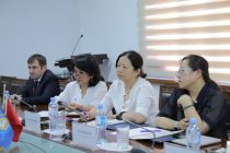 Делегация Института иностранных языков Синьцзянского университета посетила Российско-Таджикский (славянский) университет