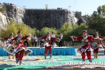 ДОБРО ПОЖАЛОВАТЬ НА ПРАЗДНЕСТВО! В Душанбе начались культурно-развлекательные программы в честь Дня национального единства