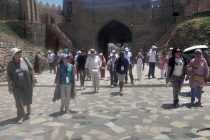 ДУШАНБИНСКИЙ ВОДНЫЙ ПРОЦЕСС. Гиссарская крепость с её 3000-летней историей впечатлила гостей Международной конференции Душанбе высокого уровня