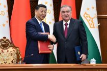 Церемония подписания документов о сотрудничестве Таджикистана и Китая и пресс-конференция