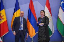 Представители Таджикистана в Тегеране получили поощрения от ТРАСЕКА