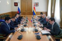 Обсуждены перспективы взаимодействия между регионами Таджикистана и Калининградской областью России