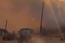 В Казахстане целое село эвакуировали из-за степного пожара