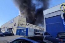 80 тысяч человек изолированы из-за пожара на химскладе на юге Испании