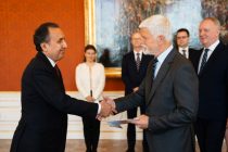 Посол Таджикистана вручил верительные грамоты Президенту Чешской Республики