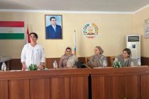 Иранские специалисты повышают знания таджикских акушеров-гинекологов