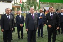 Президент Республики Таджикистан Эмомали Рахмон в Шугнанском районе ознакомился с показательным участком сельскохозяйственных культур