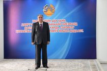 Президент Республики Таджикистан Эмомали Рахмон открыл чайхану «Хатлон» в центре города Хорога