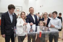 Кароль Навроцкий побеждает на президентских выборах в Польше