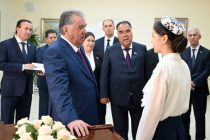 Президент Республики Таджикистан Эмомали Рахмон сдал в эксплуатацию художественную школу города Бустона