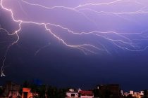 21 человек погиб от ударов молний в Индии
