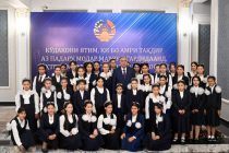 Президент Республики Таджикистан Эмомали Рахмон в городе Бустоне открыл ресторан «Кайхон»