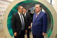 Главы государств Эмомали Рахмон и Садыр Жапаров посетили Выставку товаров и продукции Таджикистана и Кыргызстана в центре «ЭКСПО» города Душанбе
