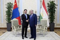 Встречи и переговоры на высшем уровне между Таджикистаном и Монголией во Дворце нации