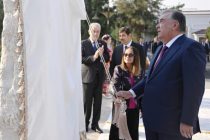 Глава государства Эмомали Рахмон принял участие в Дне знаний и на уроке мира