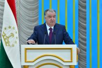 Лидер нации Эмомали Рахмон встретился с работниками Рогунской ГЭС и активом города Рогуна
