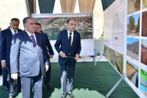 Лидер нации Эмомали Рахмон ознакомился с проектом строительства автодороги республиканского значения Бальджуван-Сари Хосор