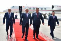 Председатель Жогорку Кенеша Кыргызской Республики  Нурланбек Тургунбек уулу прибыл  в Таджикистан с официальным визитом