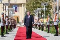 Лидер нации Эмомали Рахмон открыл площадь Государственного флага Республики Таджикистан в районе Темурмалик