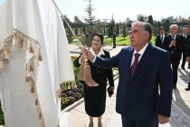 Президент Республики Таджикистан Эмомали Рахмон открыл среднее образовательное учреждение №1 в Дангаринском районе