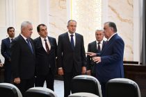 Глава государства Эмомали Рахмон открыл новое здание Управления образования Дангаринского района