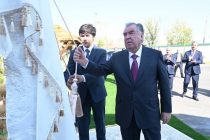 Глава государства Эмомали Рахмон открыл в селе Пушинг Дангаринского района новую промышленную зону с тремя производственными объектами