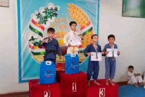 Мини-соревнования по национальной борьбе среди подростков и молодежи состоялись в Леваканте