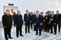 Глава государства Эмомали Рахмон в городе Гулистоне в дистанционном режиме открыл объект сферы здравоохранения, два промышленных предприятия и одну холодильную камеру