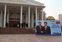 День китайской культуры в Театре музыкальной комедии имени Ато Мухаммеджанова в Бохтаре