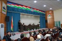 В  Бустоне состоялся симпозиум по повышению качества образования