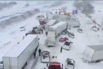 В американском штате Мичиган более 100 автомобилей попали в ДТП из-за гололеда