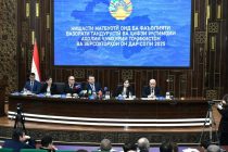 В 2025 году число врачей и специалистов среднего медицинского персонала увеличилось на 1,9 и 2,3 процента