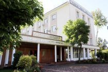 В Таджикистане изымают из продажи продукцию «Нутрилон» и «Малютка»