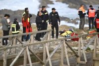 Пять человек погибли, один пропал без вести после обрушения пешеходного моста на севере Испании