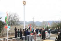 Новая площадь и флагшток появились в селе Дастгирак Яванского района