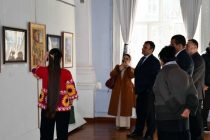 В государственном институте изобразительных искусств и дизайна Таджикистана прошла выставка «Весна независимости»