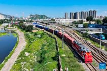 Между китайским городом Чжанцзякоу и Центральной Азией начали курсировать грузовые поезда по определенному графику