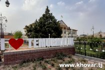 Местный предприниматель в районе Темурмалик отремонтировал дома для двух своих односельчан