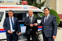 Бохтарскому центру неотложной медицинской помощи передали автомобиль скорой помощи