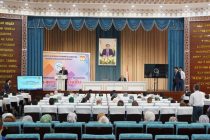 Национальный центр тестирования: «В 22 городах и районах будут проведены тренинги по подготовке временных сотрудников экзаменационных центров»