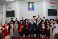 26 магистрантов Национальной академии наук Таджикистана получили дипломы с отличием