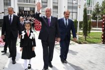 Президент Республики Таджикистан Эмомали Рахмон ввёл в эксплуатацию Публичную библиотеку Хатлонской области имени Шамсиддина Шохина после реконструкции