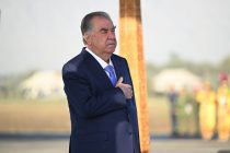Лидер нации Эмомали Рахмон прибыл с рабочей поездкой в Хатлонскую область