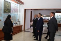 Премьер-министр Татарстана Алексей Песошин посетил Национальный музей Таджикистана
