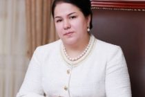 Озода Раҳмон: «Дар симои Пешвои миллат муҳтарам Эмомалӣ Раҳмон таърих бори дигар собит сохт, ки наҷоти ҳар як давлату миллат дар лаҳзаҳои ҳассосу фоҷиабор ба зуҳури шахсияти бузурги миллӣ вобастагии зич дорад»