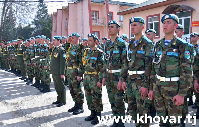 Население таджикистана на 2024 год. Армия Таджикистана. Таджикские солдаты. Национальная армия. Форма солдат Таджикистана.