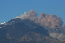 Дар Италия вулқони Этна ногаҳон ба ҳаракат даромад